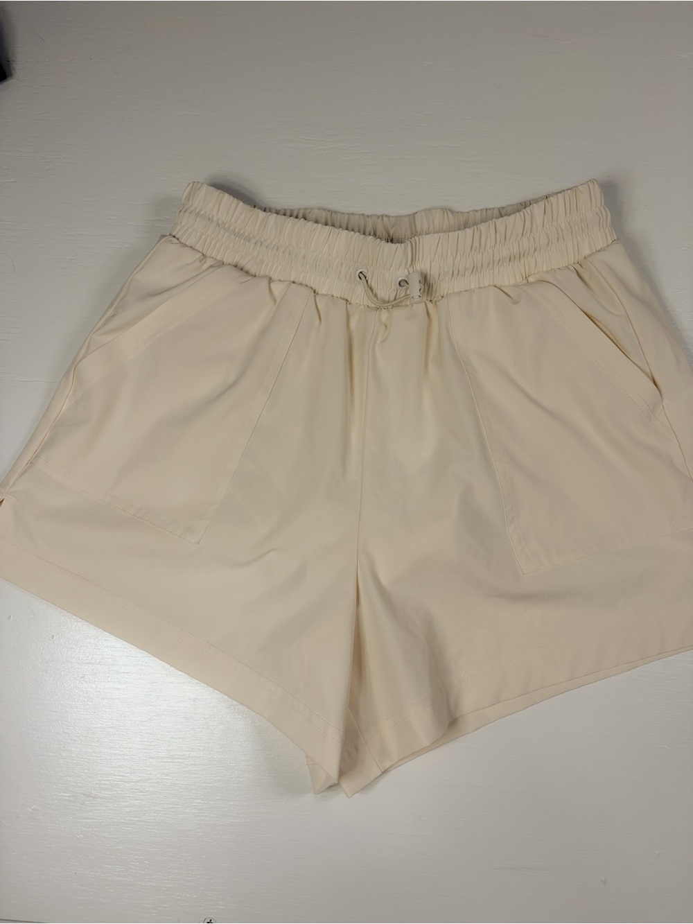 Spyder wowens shorts size small cream off white color